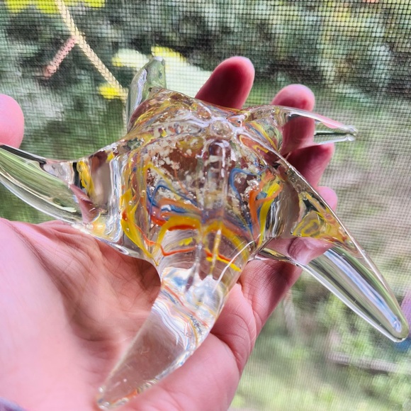 Starfish glass paperweight - Picture 3 of 7